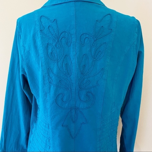 Soft Surroundings Embroidered Button Front Teal Top - M - Picture 5 of 13
